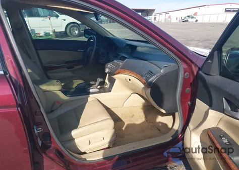 2012 Honda Accord 3.5 Ex-L z USA, uszkodzony, nr VIN 1HGCP3F88CA035392